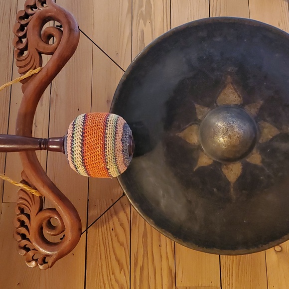 Antique Thai Hand-Hammered Bronze Gong - Picture 10 of 10